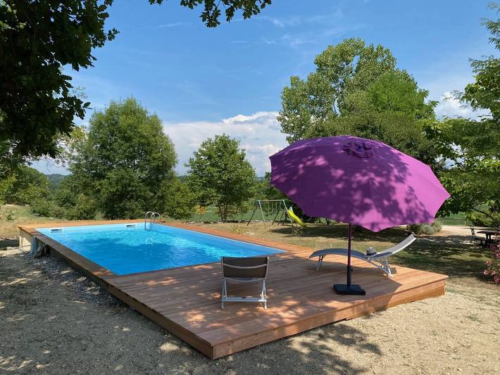 Gîte pour 6 personnes, avec Terrasse ainsi que Jardin et Piscine