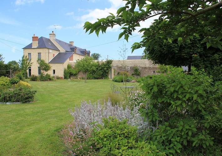 Chambre d’hôte pour 2 personnes, avec vue ainsi que terrasse et jardin à Grandcamp-Maisy - 4