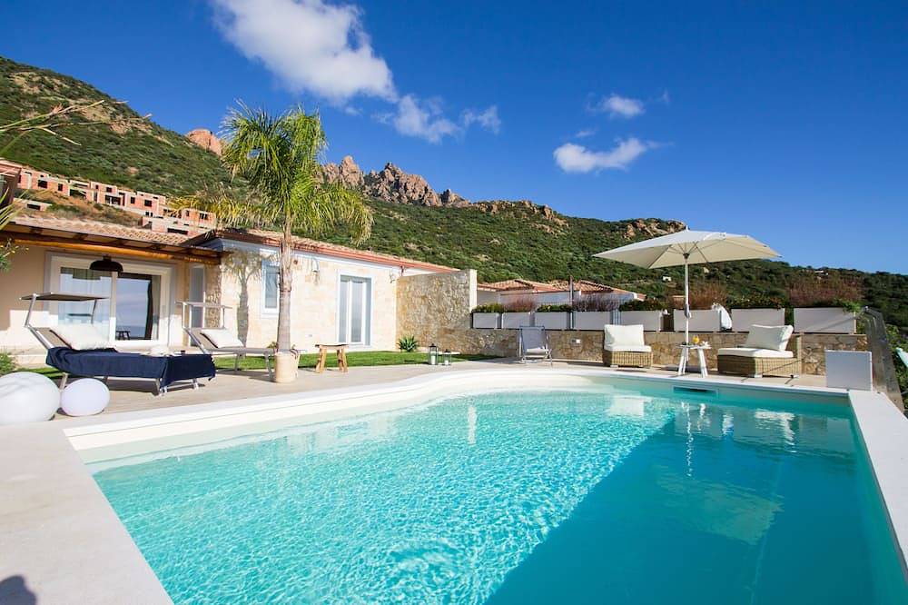 Levante - Wunderschöne Villa mit Pool und Panoramablick auf die Bucht von Foxi Manna in Dispensa, Tertenia