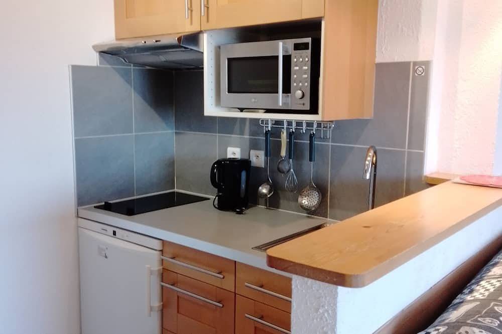 Entire apartment, Mountain, T2 close to beach and shops. in Savines-le-Lac, Écrins National Park