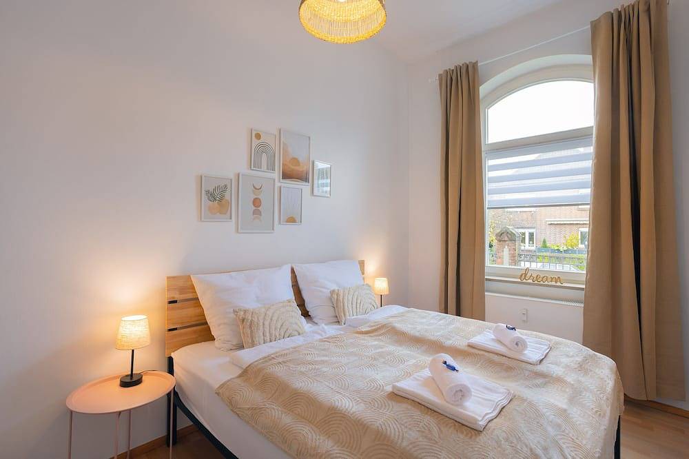 Ganze Wohnung, Stilvoll & historisch I Kingbetten+Küche+Parkplatz in Wesel, Niederrhein