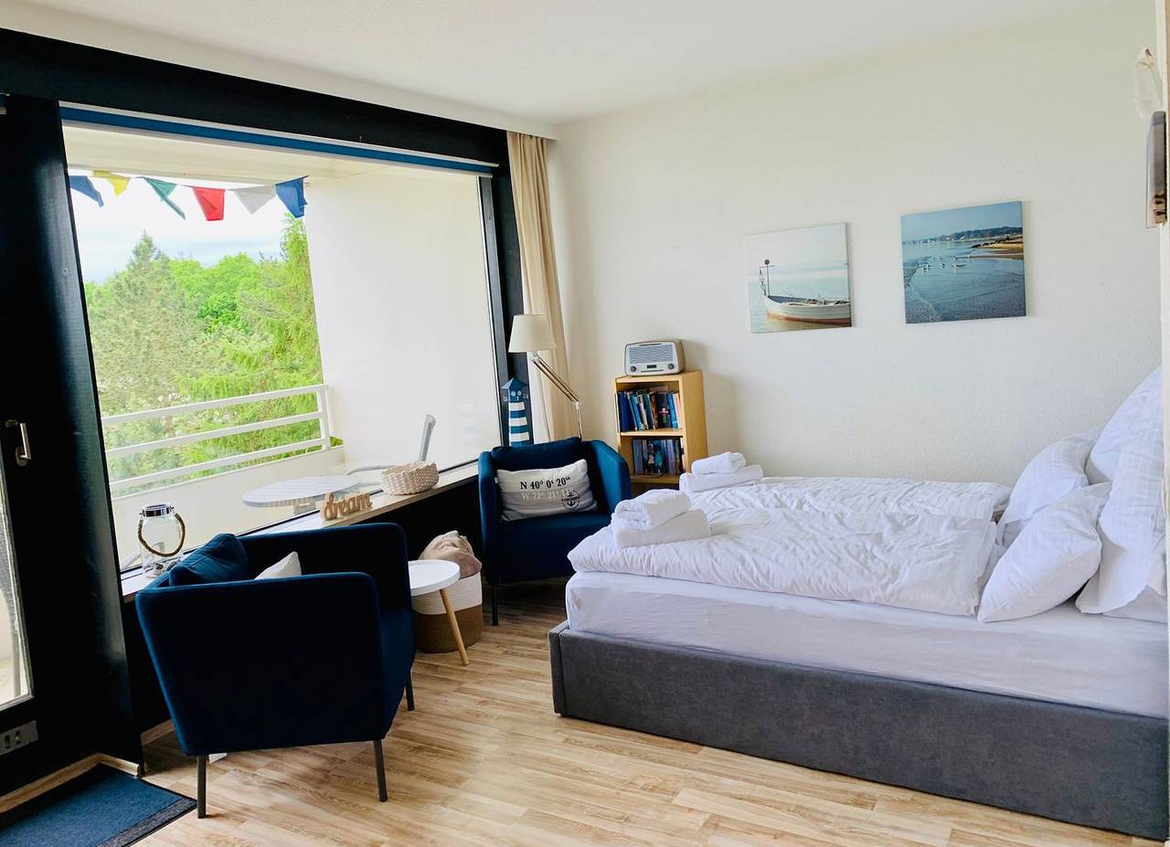 Ganze Wohnung, Apartment mit Balkon & Meerblick nähe Hansapark, Ideal für 2 Personen. in Sierksdorf, Ostholstein