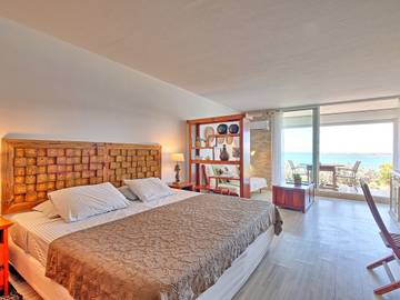 Gîte pour 2 personnes, avec terrasse et piscine dans Saint Martin