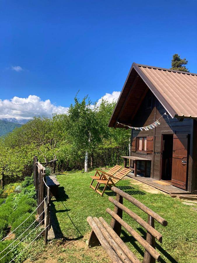 Location de vacances pour 5 personnes, avec jardin et vue, animaux acceptés à Dronero