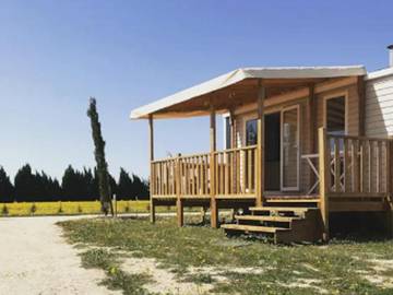 Camping voor 6 Personen in Violès, Provence, Afbeelding 1