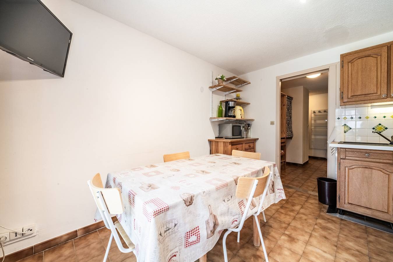 Ganze Wohnung, Appartement 'Zwischen See und Bergen' mit Seeblick und Balkon in Thollon-les-Mémises, Thonon-les-Bains und Umgebung