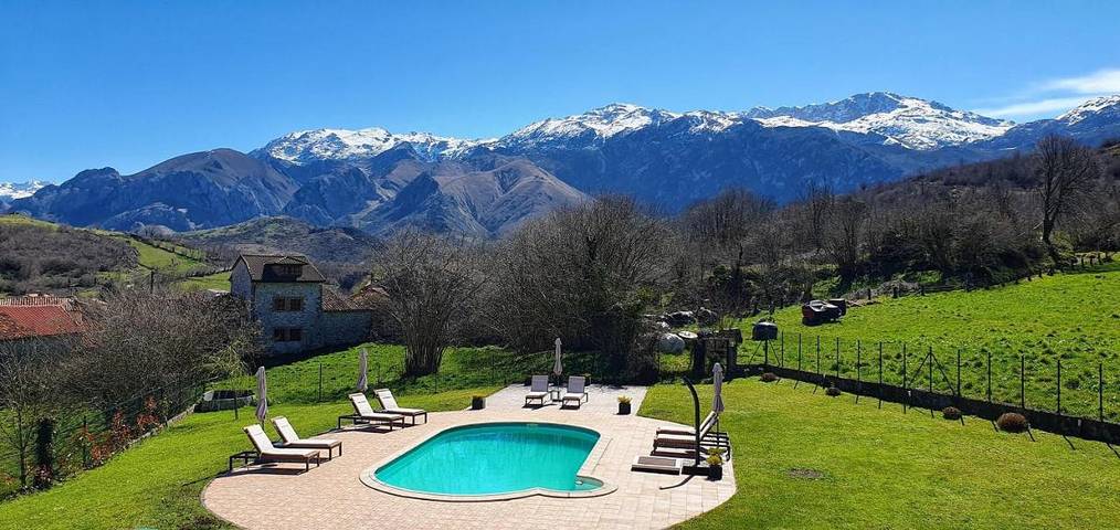 Casa rural para 2 personas, con jardín además de piscina y vistas en Cabrales - 2