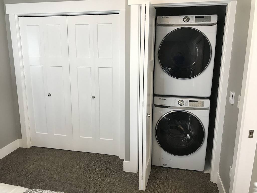 Ganze Wohnung, Schöner moderner Raum mit High-End-Oberflächen in Missoula, Lolo Nationalwald