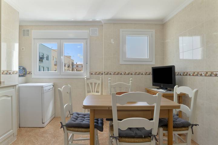 Apartamento entero, Apartamento 'Céntrico En Tarifa' con balcón, Wi-Fi y aire acondicionado in Playa de Los Lances, Tarifa