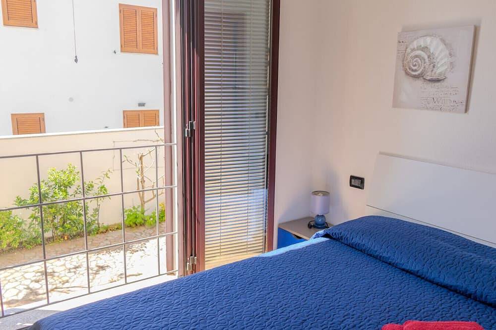 Entire apartment, Seabird Apartment in La Caletta, Siniscola