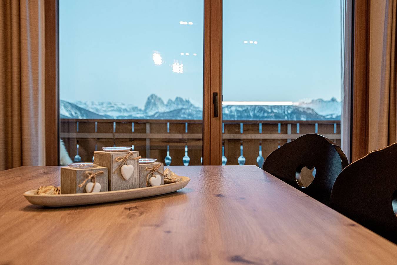 Ganze Wohnung, Ferienwohnung 'Schönblick' mit Bergblick, privater Terrasse und Wlan in Gravetsch, Villanders