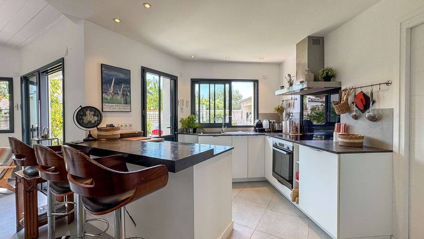 Gîte pour 6 personnes, avec jardin à Loix - 4