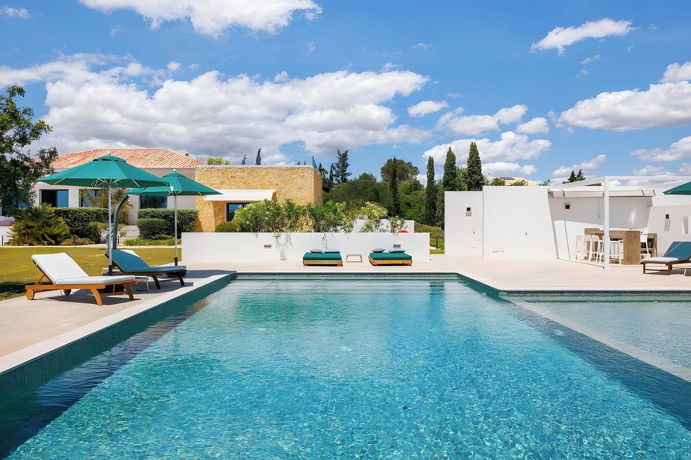 Entire apartment, Quinta da rosa a 5 minuti dalla spiaggia di benagil carvalho centeanes. in Carvoeiro, Lagoa