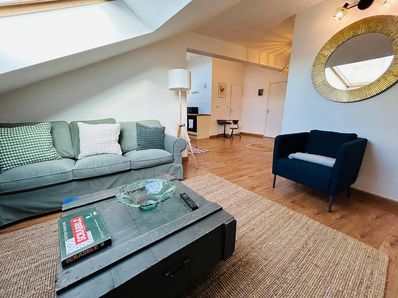 Entire apartment, Le Spacieux Couturier | Calme | Gare centre in Reims, Marne