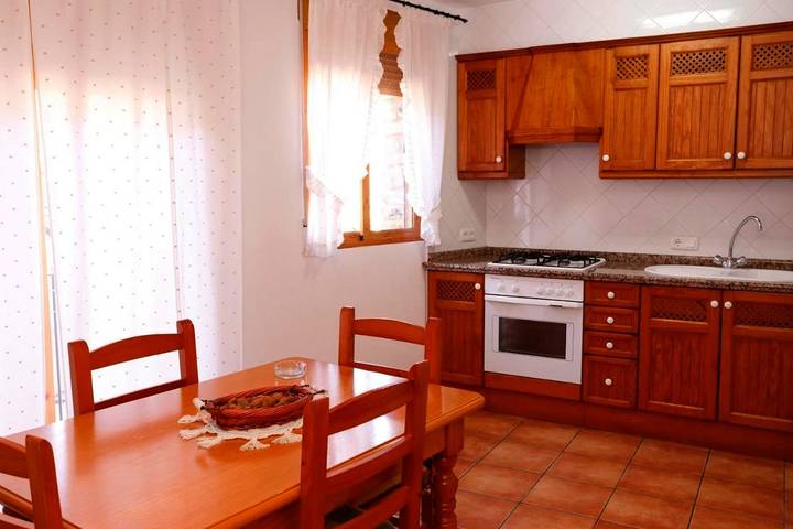 Casa rural para 4 personas, con balcón en Els Ports - 4