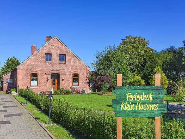 Ferienwohnung für 5 Personen, mit Balkon und Terrasse sowie Garten