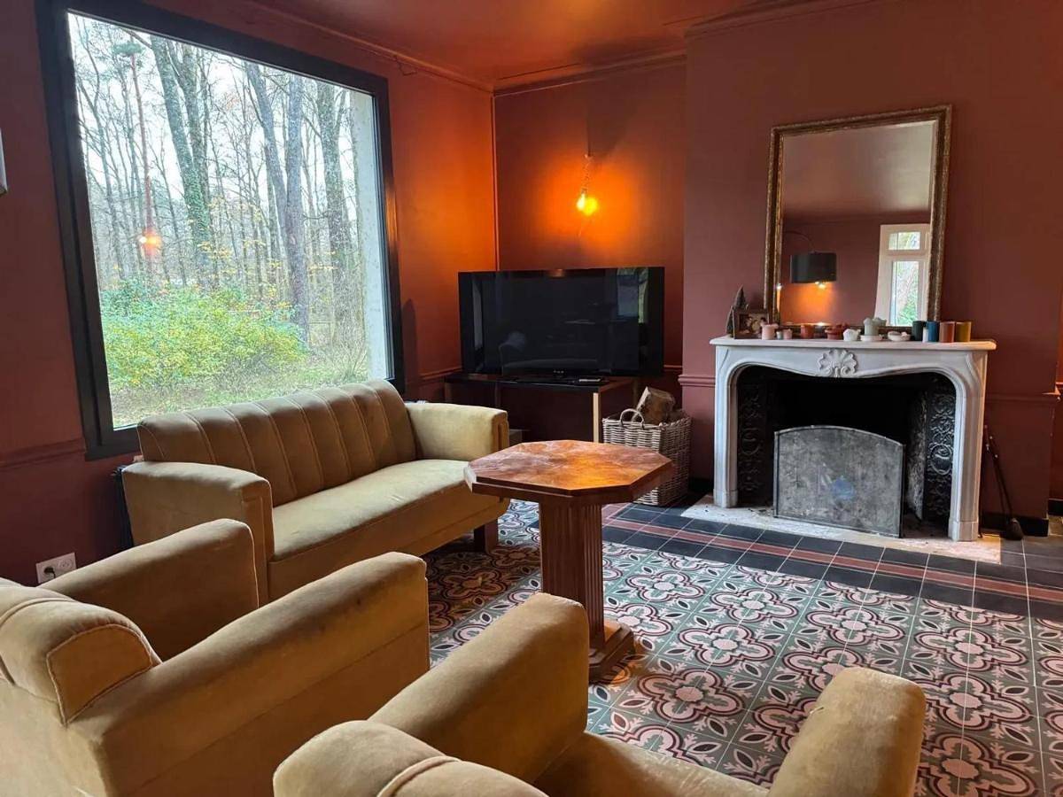 Seven-Bedroom Holiday Home in Nançay, Sologne