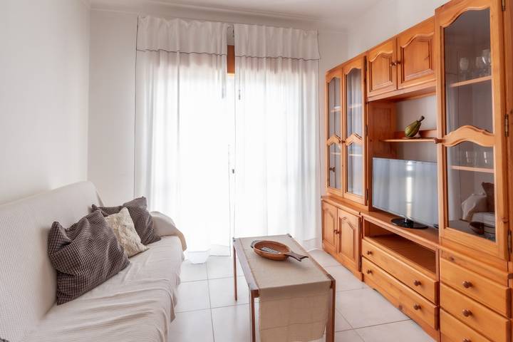 Appartement entier, Appartement 'Lota Praia 2' avec balcon et climatisation in Manta Rota, Vila Nova de Cacela