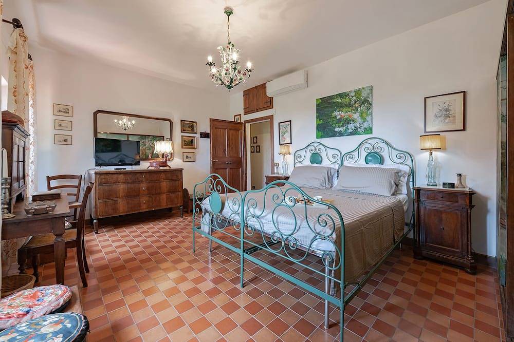 Villa \"La Colombara\": relax, nature and sea. in Sirolo, Riviera del Conero