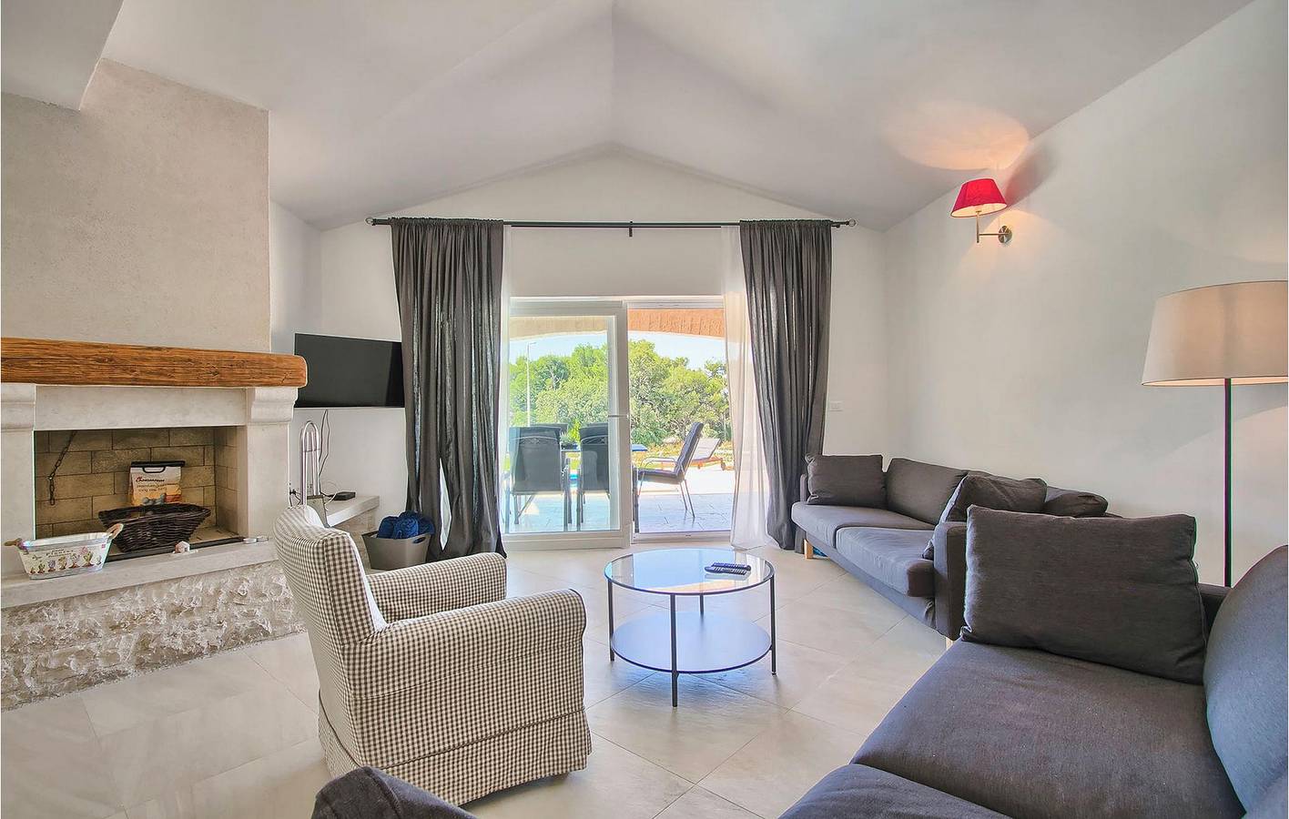Encantador apartamento con piscina, wifi y aparcamiento cerca de la pizzería Capri in Tar (Croacia), Tar-Vabriga