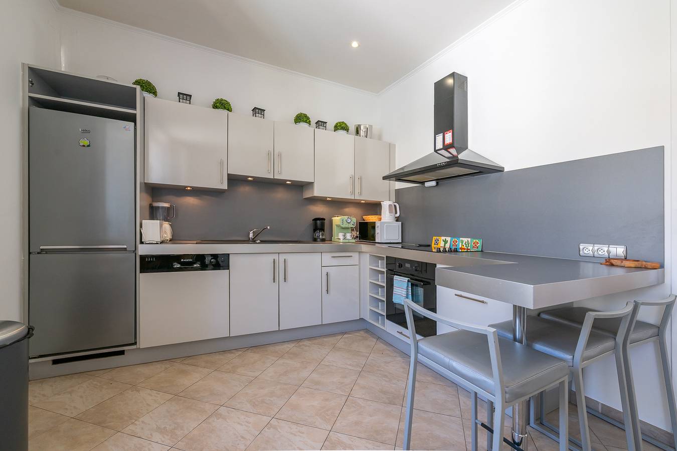 Appartement entier, Appartement de vacances pour 6 personnes avec balcon in Beaulieu-sur-Mer, Côte méditerranéenne (France)
