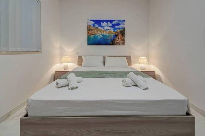 Ganze Wohnung, Charming Gozo Escape | Balcony • AC • Fast Wi-Fi in Marsalforn, Zebbug