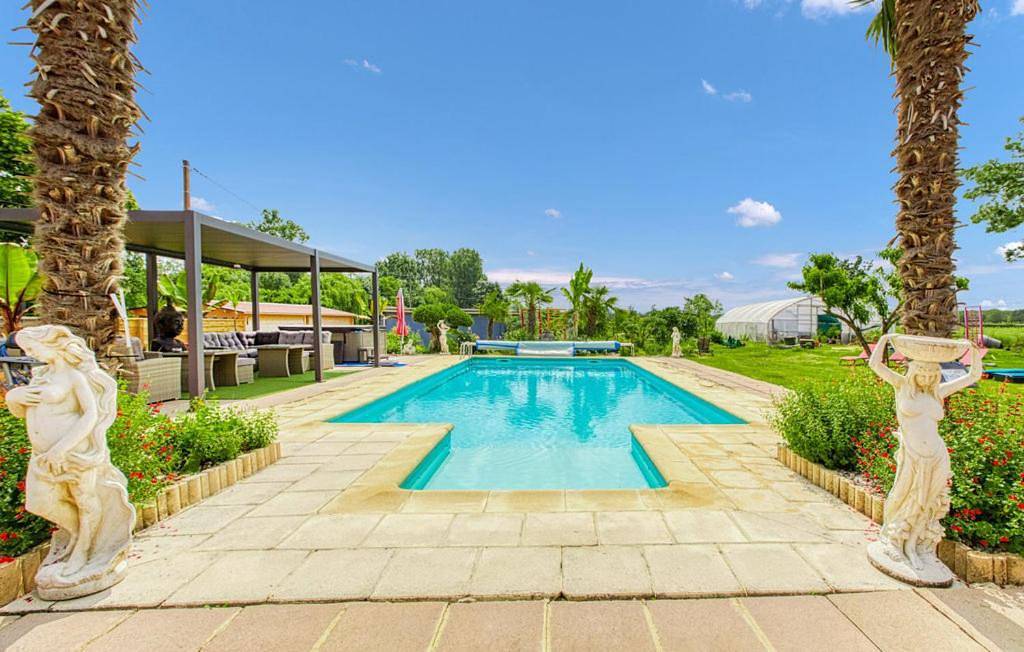 Belle Quercynoise hammam et jaccuzi privatifs in Septfonds, Quercy