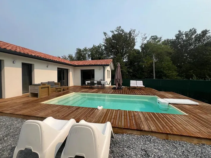 Villa for 10 people, with view and pool as well as garden - 1