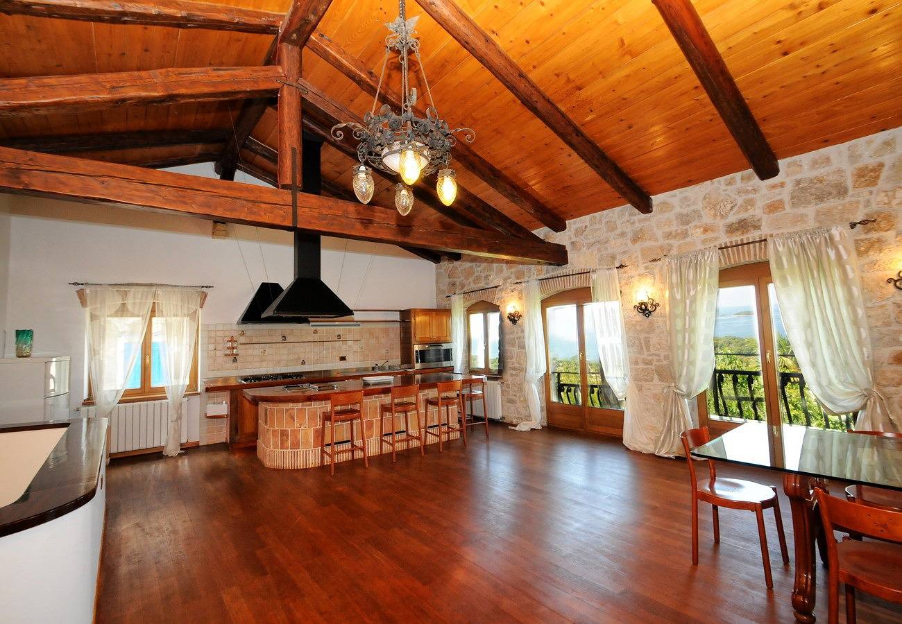 Villa Carla | Istrian Stone Villa with Sea View in Vrsar, Općina Vrsar