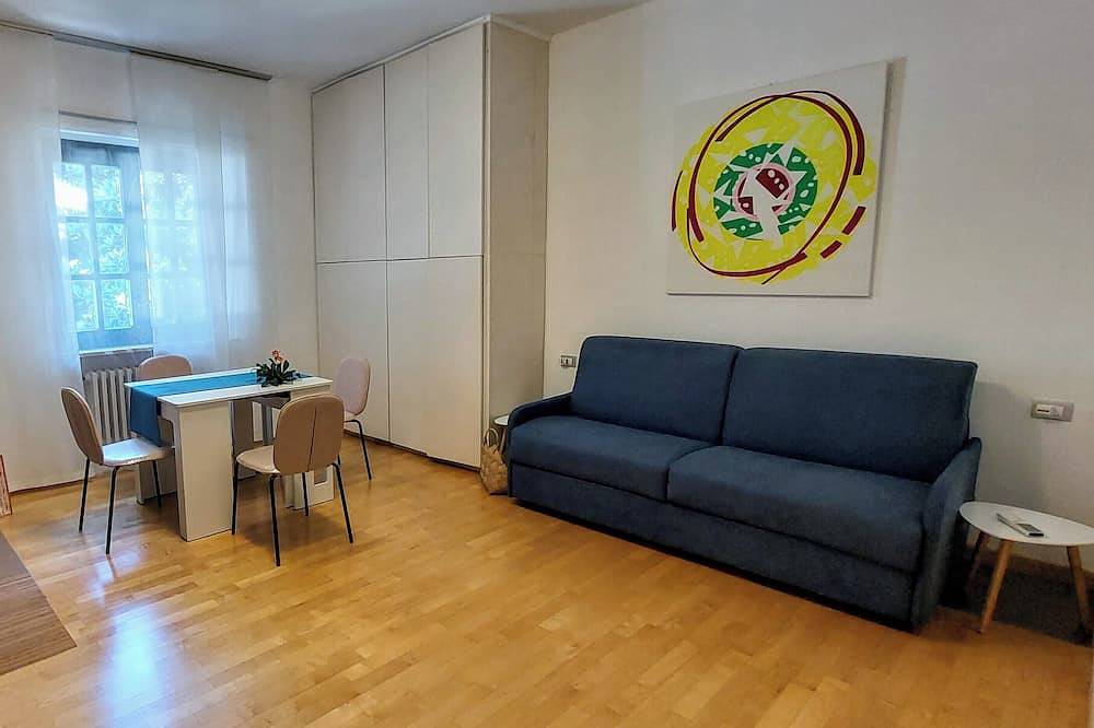 Ganze Wohnung, Two-room apartment with terrace in Villino D'Agostino in Francavilla al Mare, Chieti Provinz