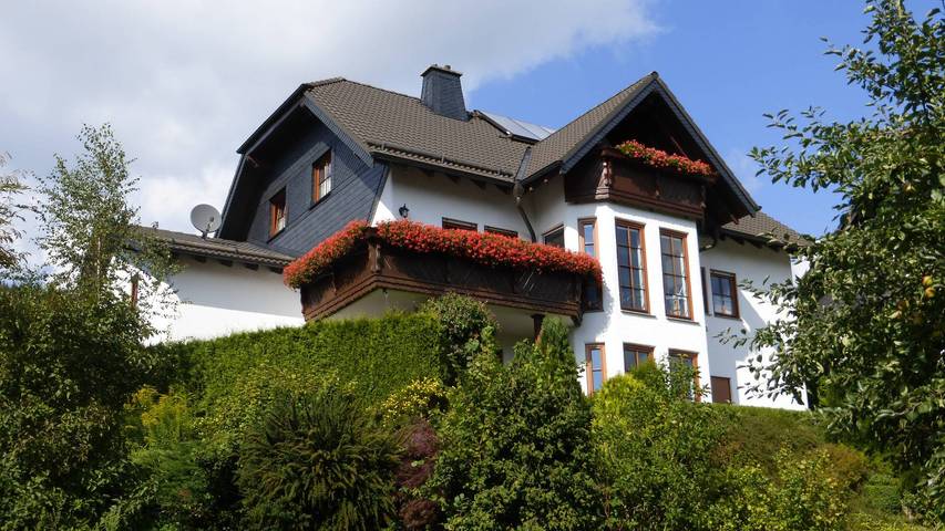 Entire apartment, Ferienwohnung Dunja - Fewo 2 Schlafzimmer/1 Wohnzimmer mit Wohnküche in Züschen, Winterberg