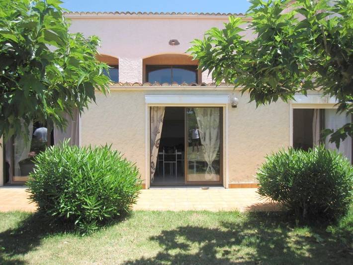 Location de vacances pour 4 personnes, avec jardin ainsi que piscine et terrasse dans Plage du Péro - 4