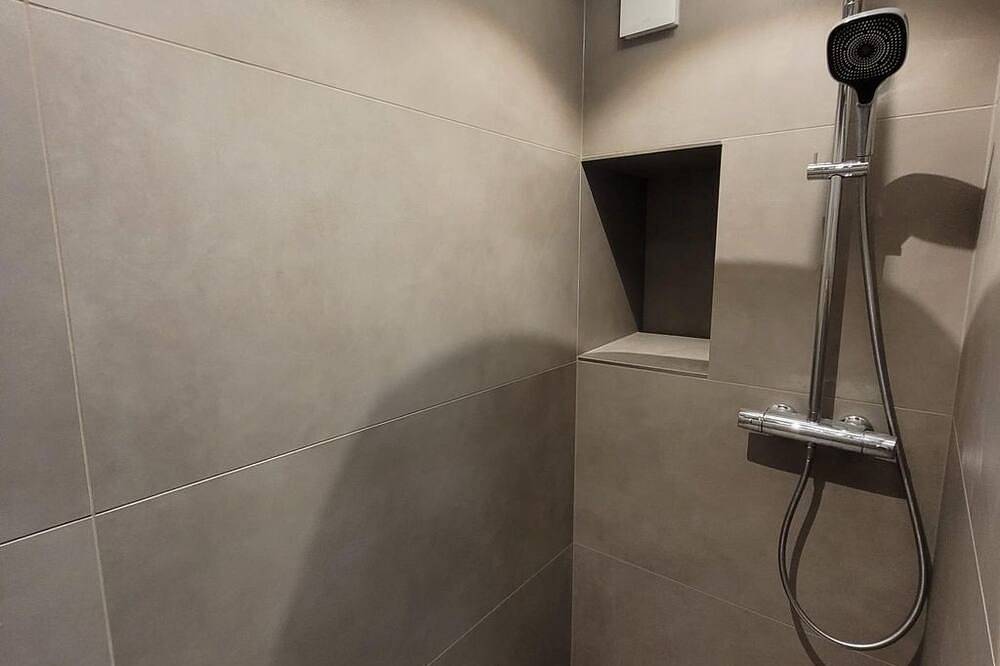 Ganze Wohnung, Appartement/Fewo, Dusche, Wc, 2 Schlafräume - Vinesinn in Maikammer, Südliche Weinstraße