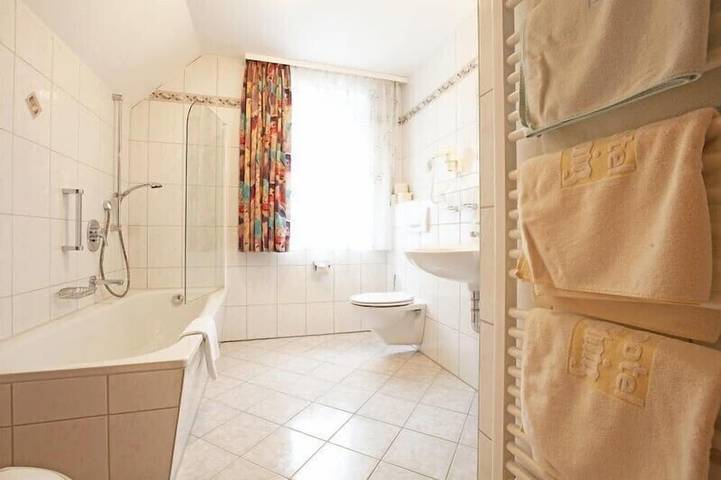 Ferienwohnung für 6 Personen, mit Balkon und Garten sowie Sauna, mit Haustier in Münsingen - 3