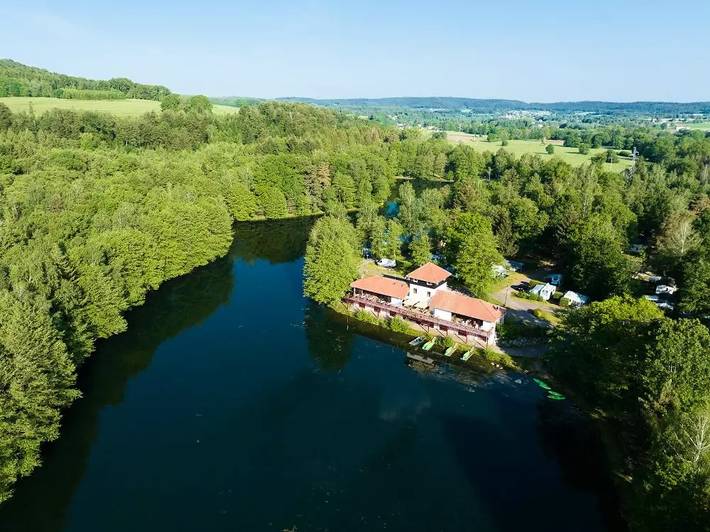 Camping für 6 Personen, mit Terrasse in Lothringen - 2