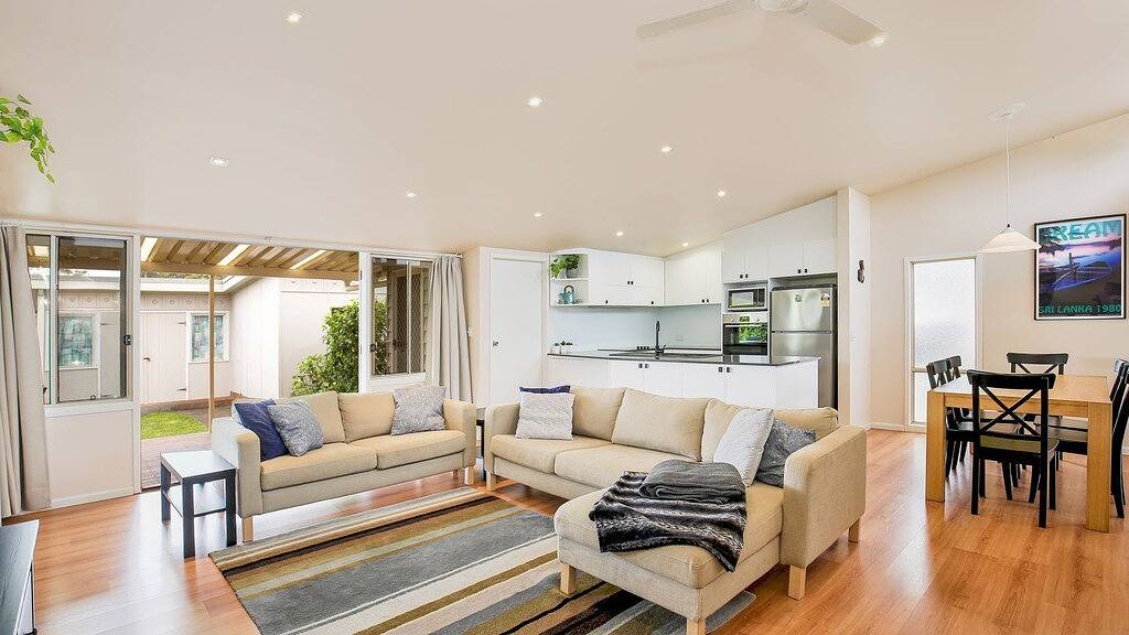 The Deckhouse - Pet Friendly - 2 Mins to Beach in Culburra, Culburra Beach