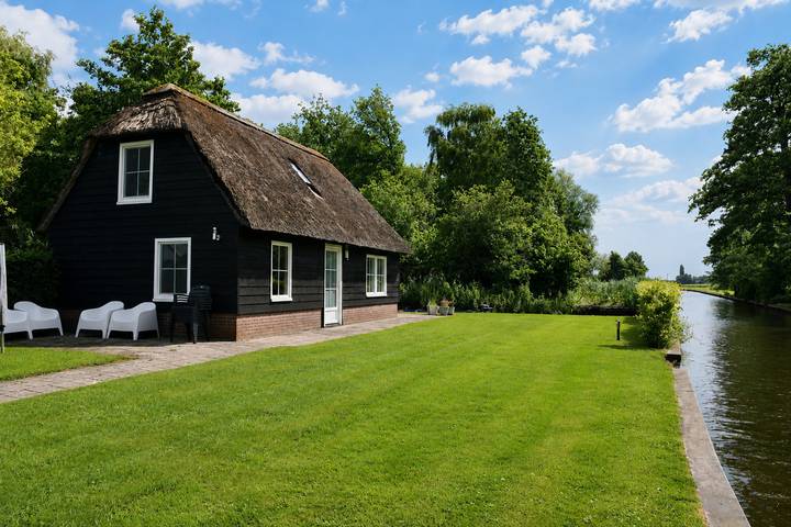 Boerderij voor 6 personen, met terras en tuin in Giethoorn