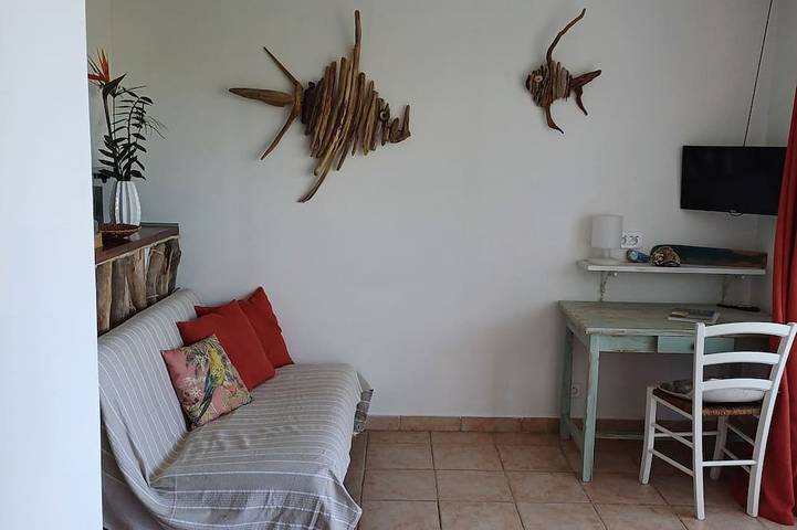 Gîte pour 2 personnes, avec terrasse, animaux acceptés à Albitreccia - 4