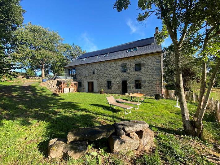 Gîte pour 10 personnes, avec piscine ainsi que jardin et terrasse - 1