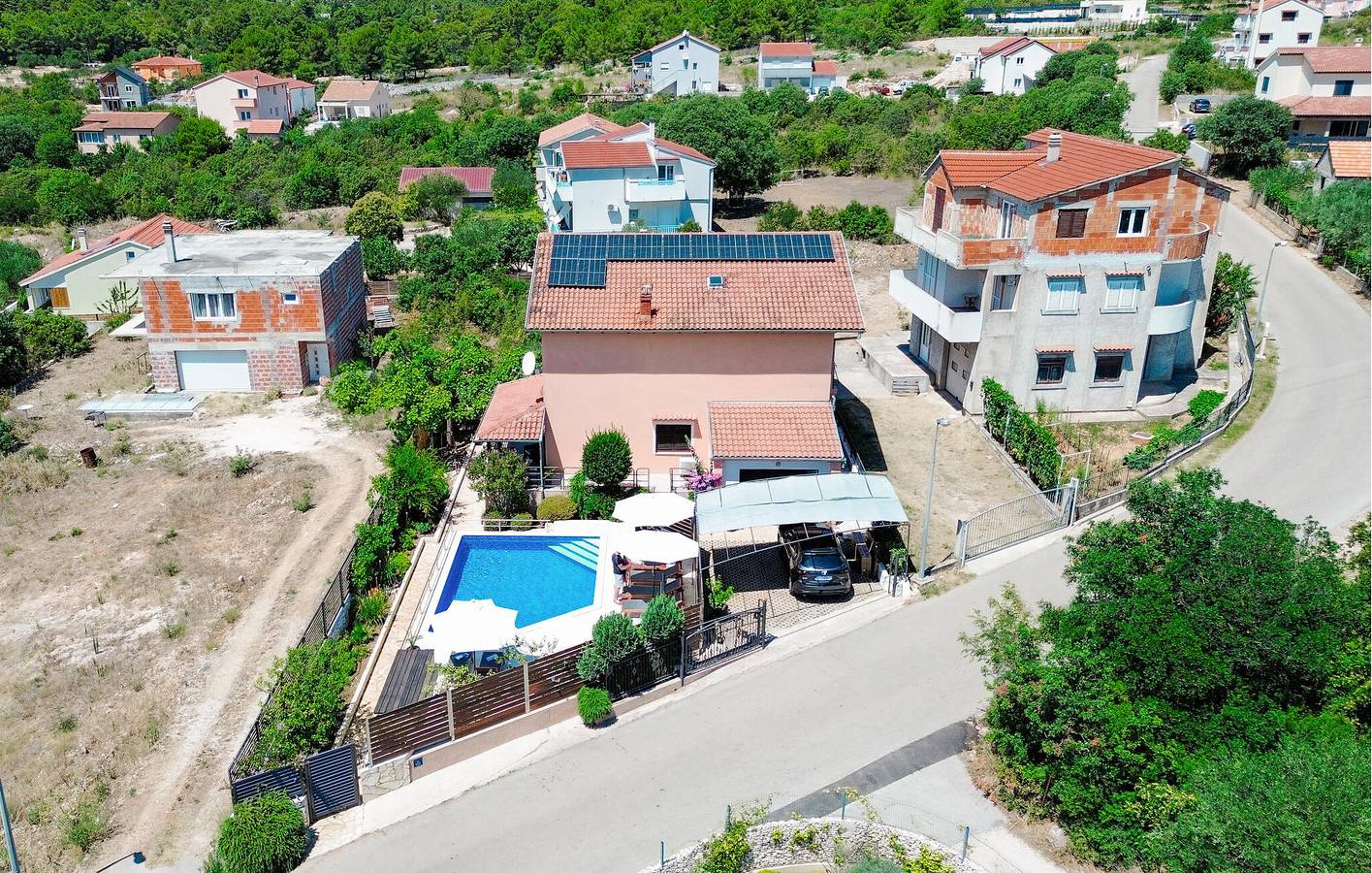 Ferienhaus für 8 Personen mit Terrasse in Bilice, Šibenik-Knin