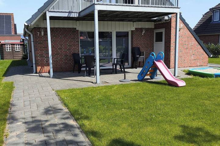 Ferienhaus für 8 Personen, mit Garten und Balkon - 1