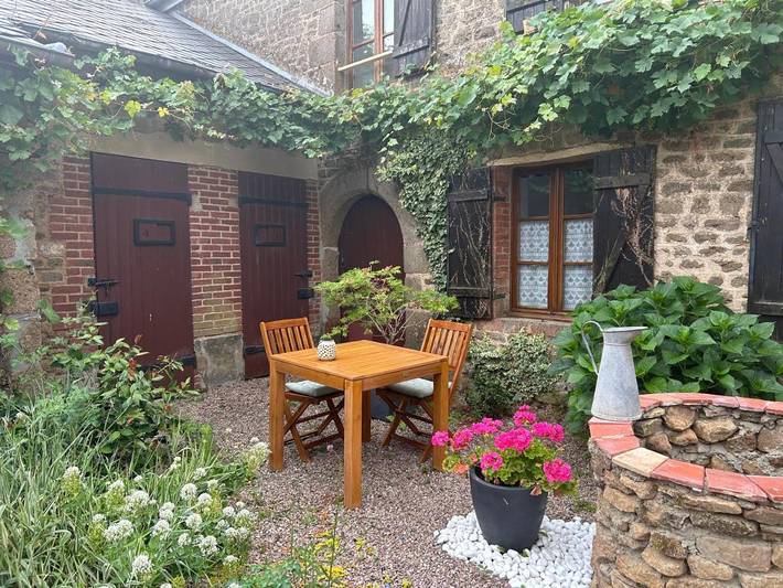 Location de vacances pour 6 personnes, avec jardin à La Forêt-Auvray - 4