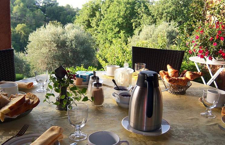 Chambre d’hôte pour 2 personnes, avec jardin dans les Alpes maritimes - 2