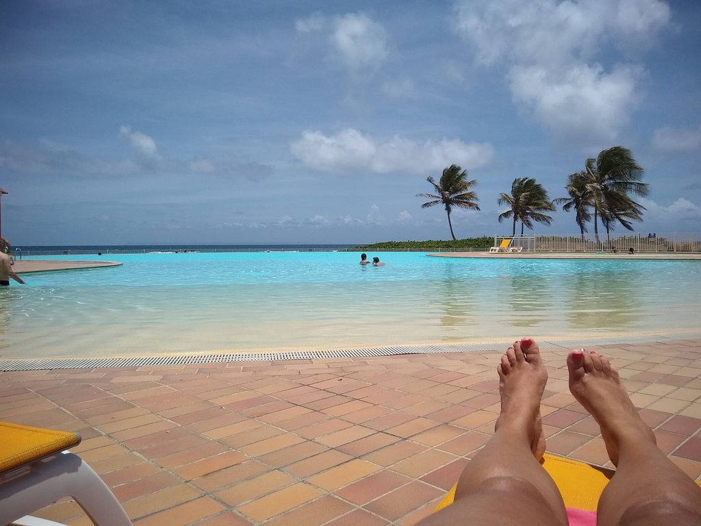 Studio entier, Studio Cococaraïbes avec mer et piscine - Anse des Rochers in Saint-François, Guadeloupe