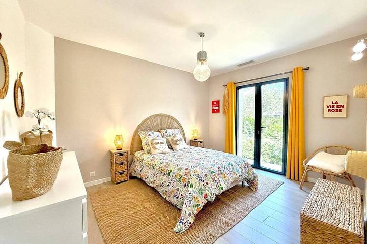 Location de vacances pour 8 personnes, avec Piscine à Caveirac - 4