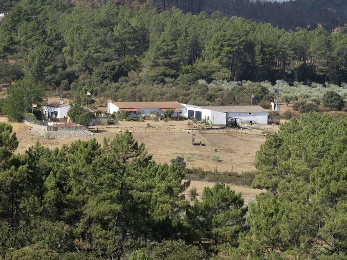 Chalet para 5 personas, con jardín además de piscina y terraza en Extremadura - 2
