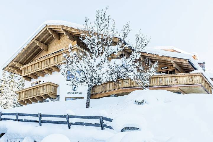 Ferienhaus für 14 Personen, mit Sauna und Pool sowie Garten und Terrasse in Wagrain