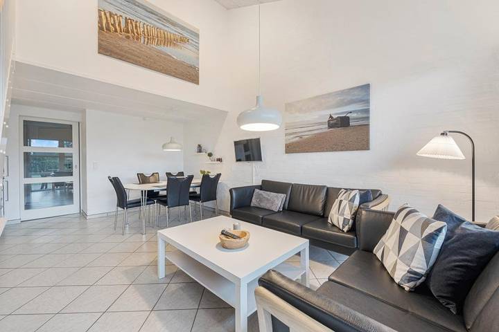 Stylish townhouse for 4 people close to the beach in Blavand, Varde Region