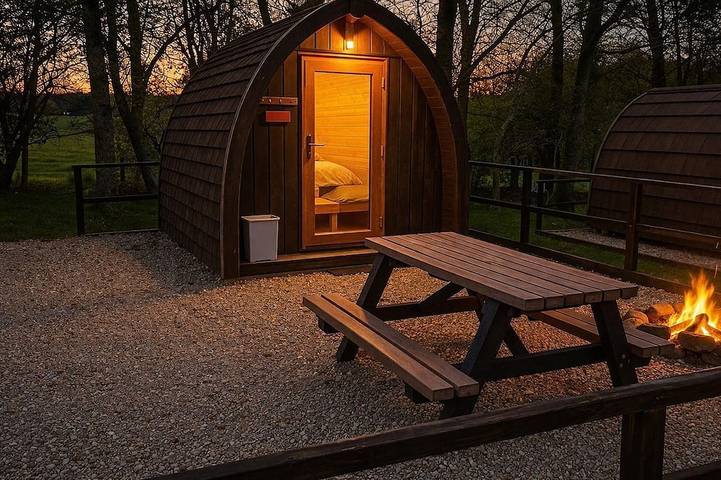 Glamping for 4 people, with garden in Forest of Bowland