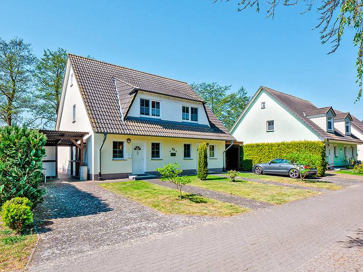 Ferienhaus für 6 Personen, mit Garten in Trassenheide